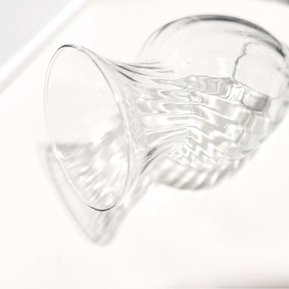 VINTAGE 9” Fluted Swirled Clear Glass Flower Vase - Picture 5 of 11